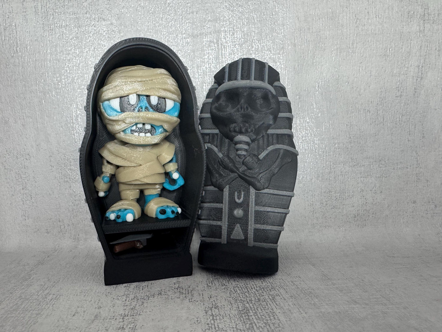 Mummy with Dagger & Sarcophagus | Kids sensory toy | Spooky Collectible | Party toy