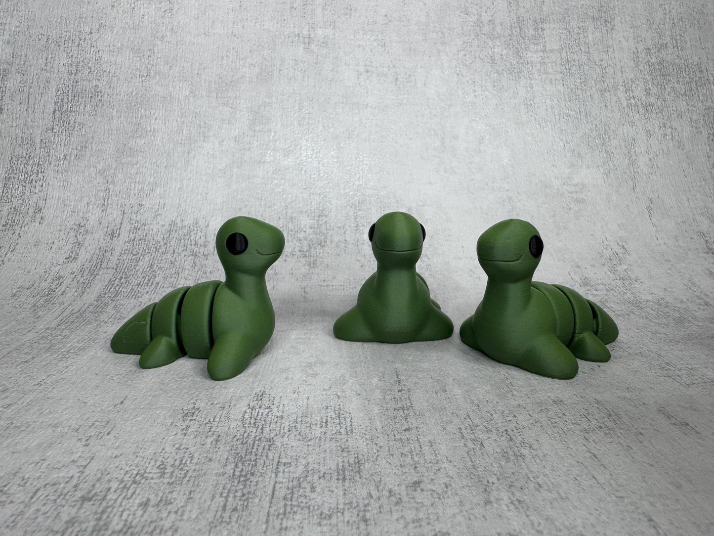 Loch Ness Monster Wigglet | Cute Articulated Nessie | 3D Printed Desk Buddy | Collectible Fidget Toy | Cryptid Gift