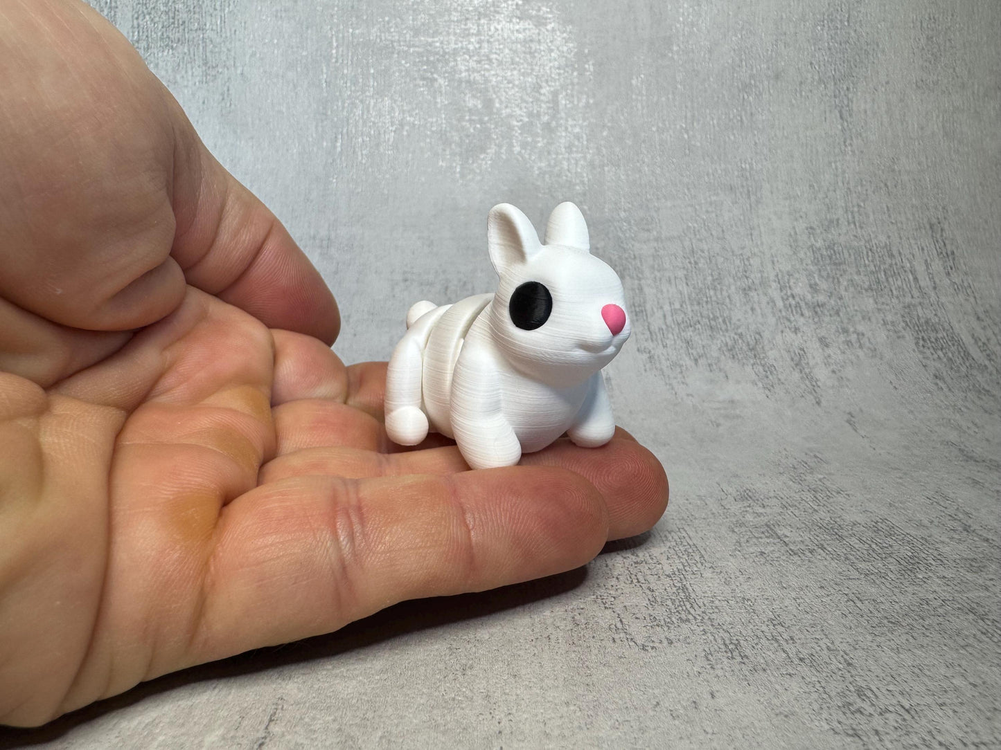Benny the bunny Wigglet | Farm Collection | Articulated 3D Printed Bunny | Cute Fidget Toy | Desk Buddy | Animal Lover Gift
