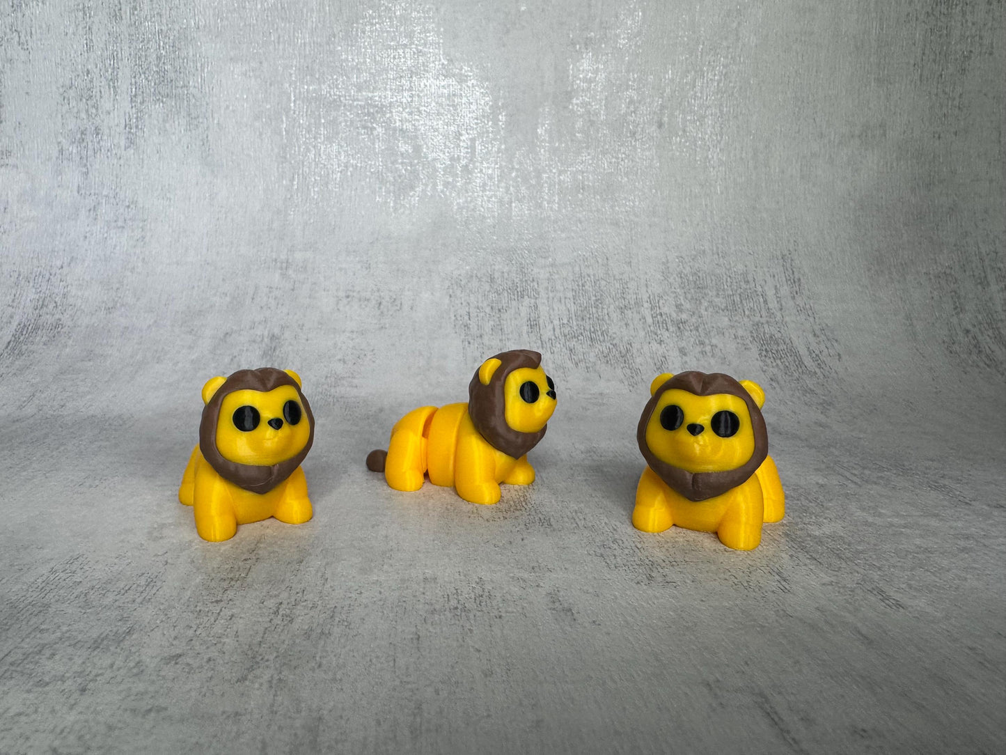 Lion Wigglet | Safari Collection | Cute Articulated Tiger | 3D Printed Desk Buddy | Collectible Fidget Toy | Lion Gift