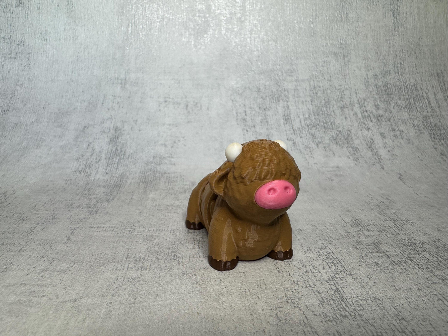 Hamish the Highland Cow Wigglet | Farm Collection | Articulated 3D Printed Highland Cow | Cute Fidget Toy | Desk Buddy | Animal Lover Gift