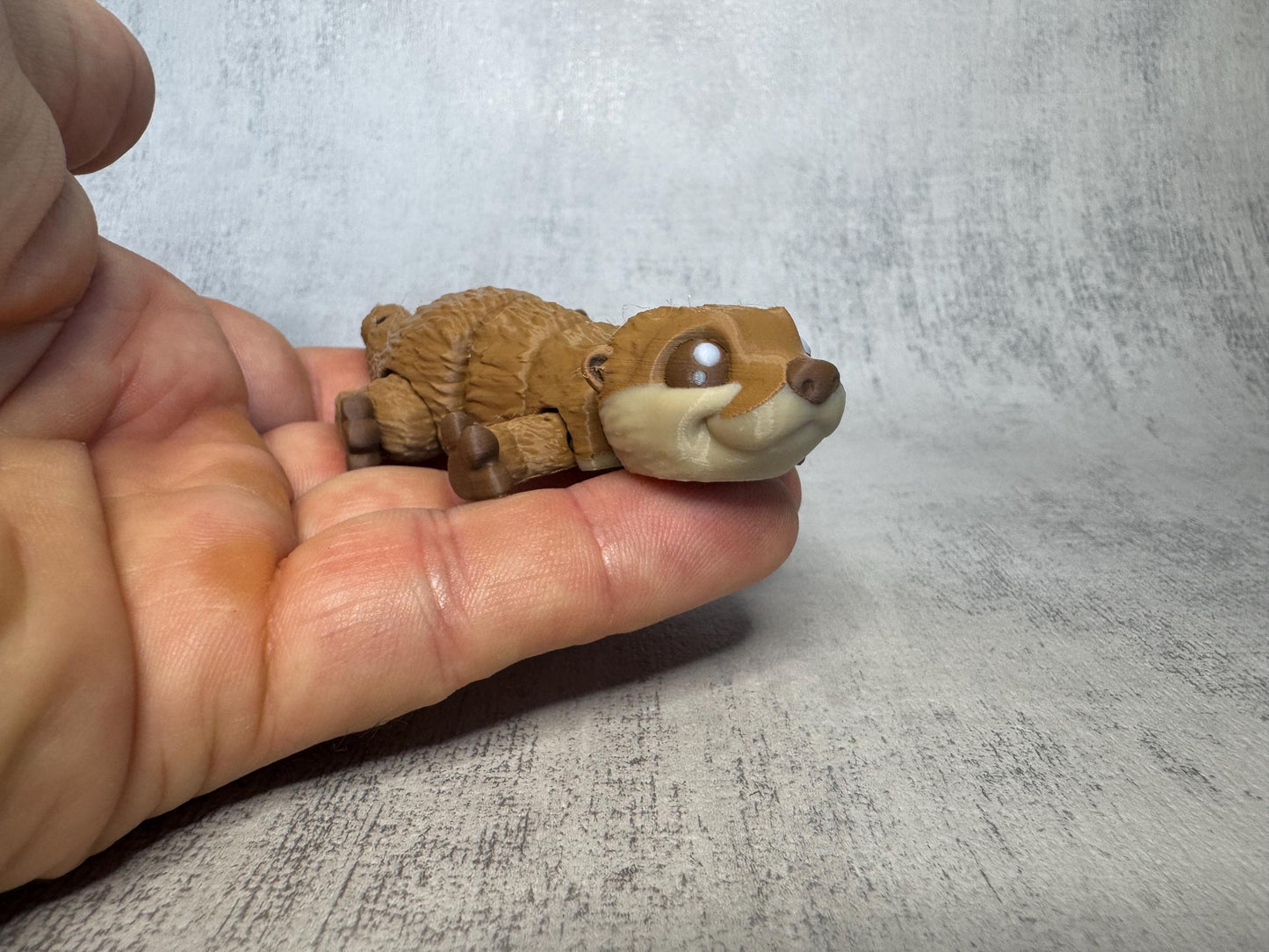 Ollie the Otter Pocket Pal | Articulated 3D Printed Otter | Optional Keyring | Desk Pet | Animal Lover Gift | Pocket Pal